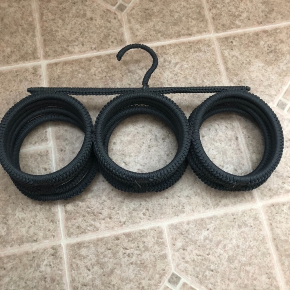 Scarf Closet Hanger